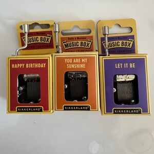 NWT Kikkerland Hand Crank Music Boxes
